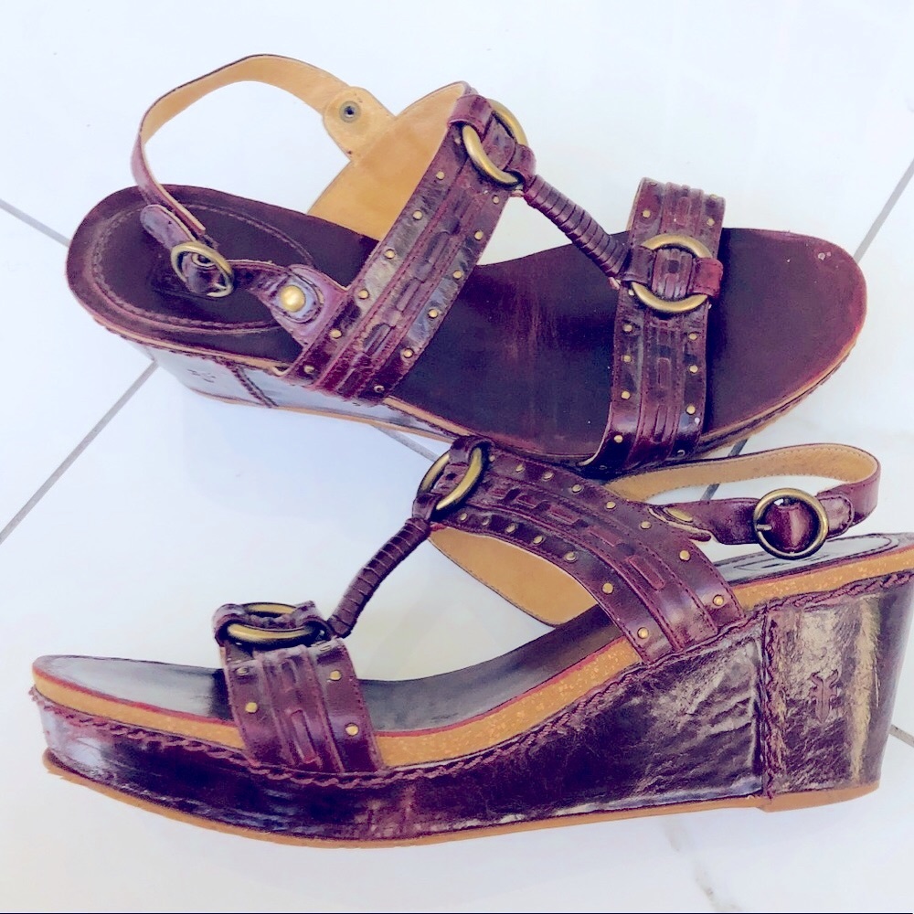 Frye Ivy O Ring Sling Sandals. 10M